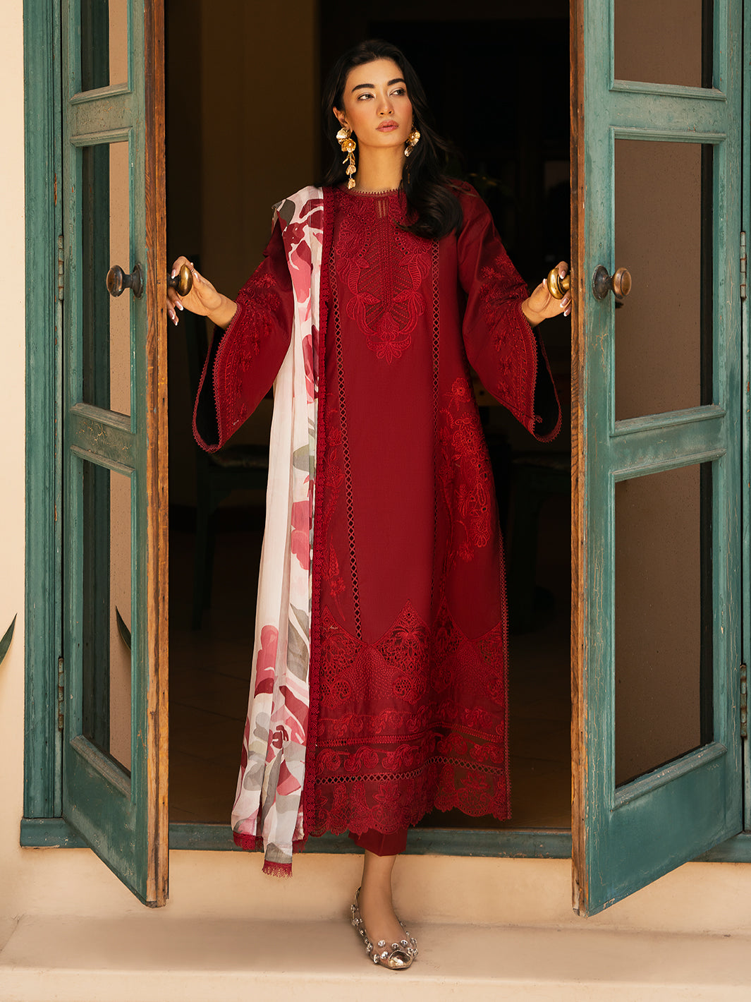 Izel | Dastak Luxury Lawn | REET - Official Izel stockist in UK - Sakeena London