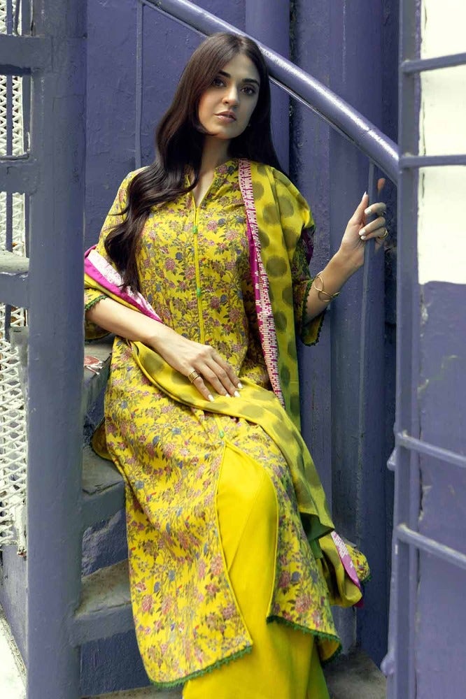 Gul Ahmed | Winter Collection 24 | Suit LT-32022 A - Official Gul Ahmed stockist in UK - Sakeena London