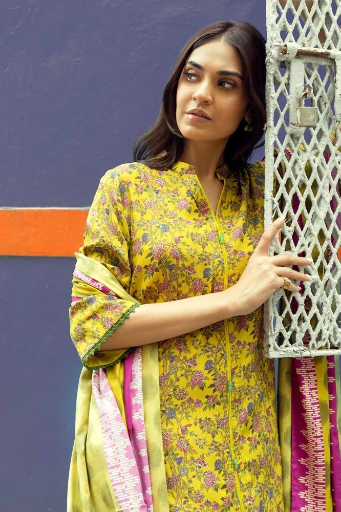 Gul Ahmed | Winter Collection 24 | Suit LT-32022 A - Official Gul Ahmed stockist in UK - Sakeena London