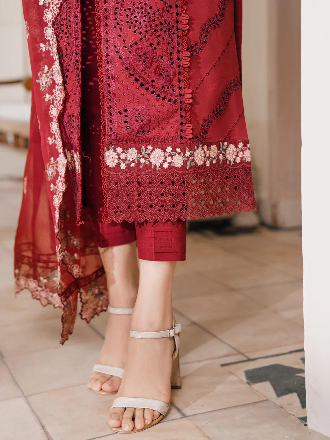 Bin Ilyas | Naqsh Luxury Lawn | Dilara - Official Bin Ilyas stockist in UK - Sakeena London