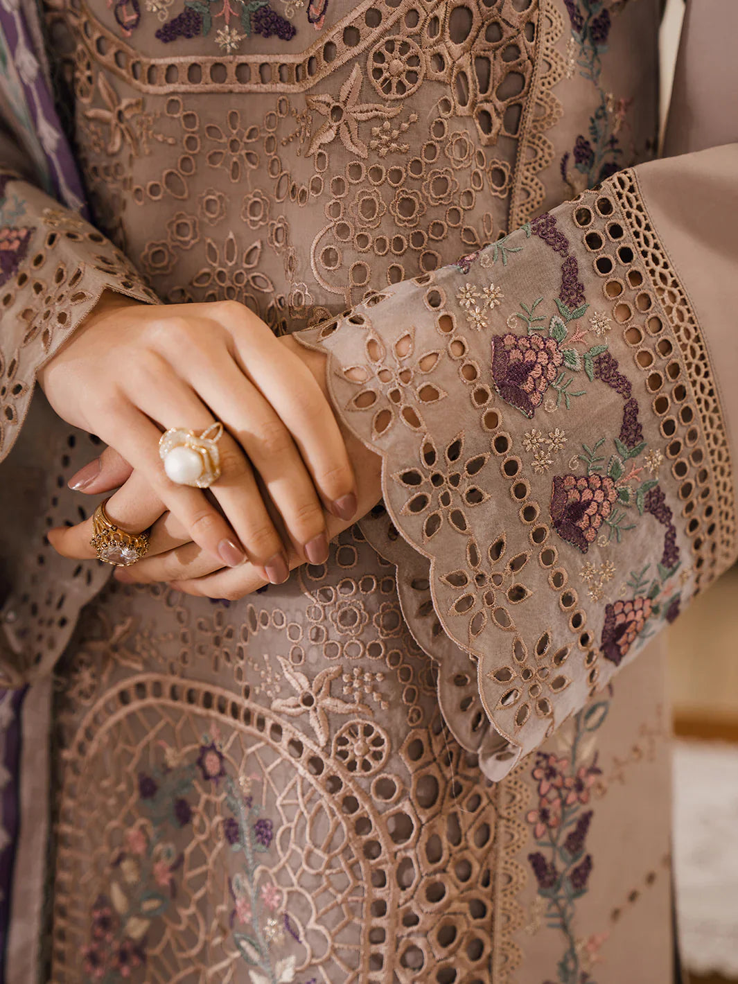 Bin Ilyas | Naqsh Luxury Lawn | Sorin - Official Bin Ilyas stockist in UK - Sakeena London