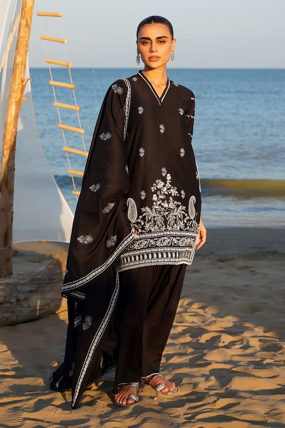 Sahar | Festive Stitched Vol 2 | D15 - Official Sahar stockist in UK - Sakeena London