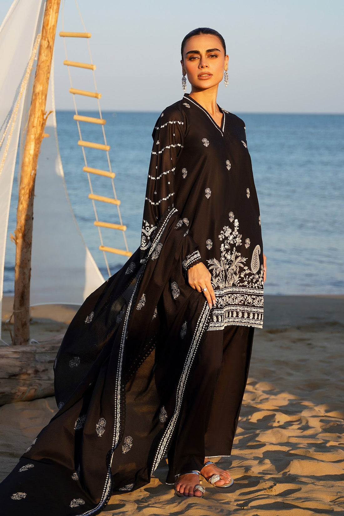 Sahar | Festive Stitched Vol 2 | D15 - Official Sahar stockist in UK - Sakeena London