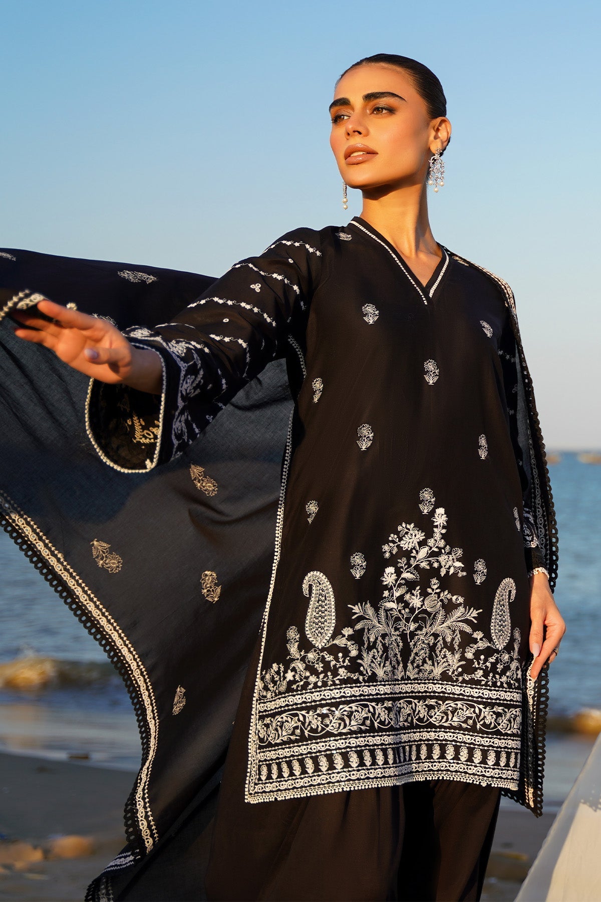 Sahar | Festive Stitched Vol 2 | D15 - Official Sahar stockist in UK - Sakeena London