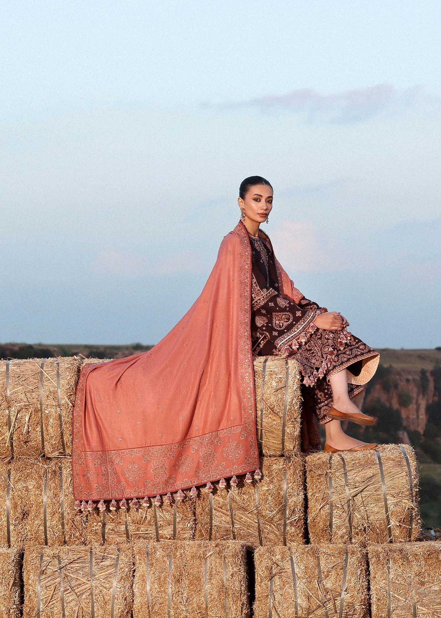 Hussain Rehar | Khaddar 25 | Nazneen - Official Hussain Rehar stockist in UK - Sakeena London