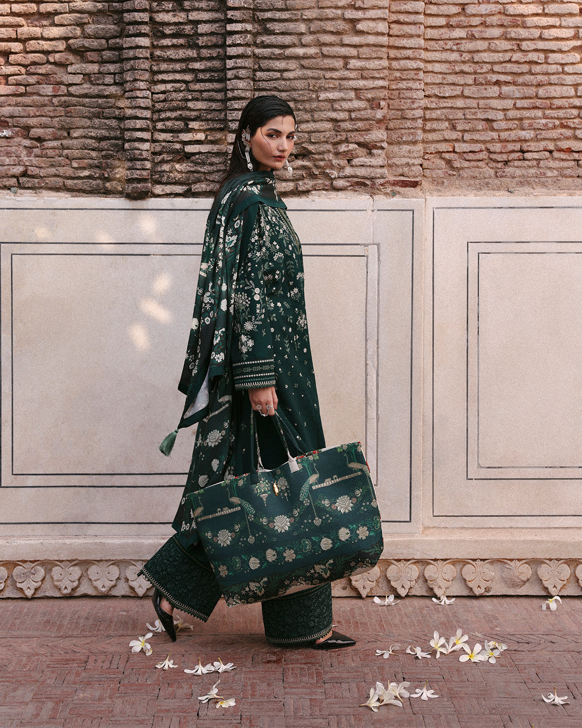 Jugnu | Khaddar 25 | Bita - Official Jugnu stockist in UK - Sakeena London