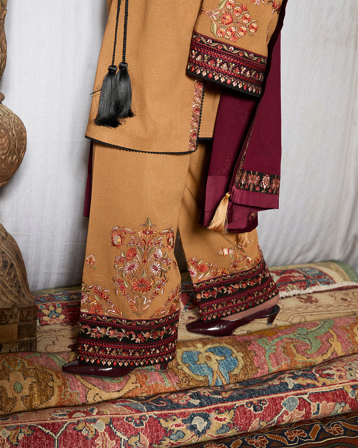 Jugnu | Karandi 25 | Zrov - Official Jugnu stockist in UK - Sakeena London