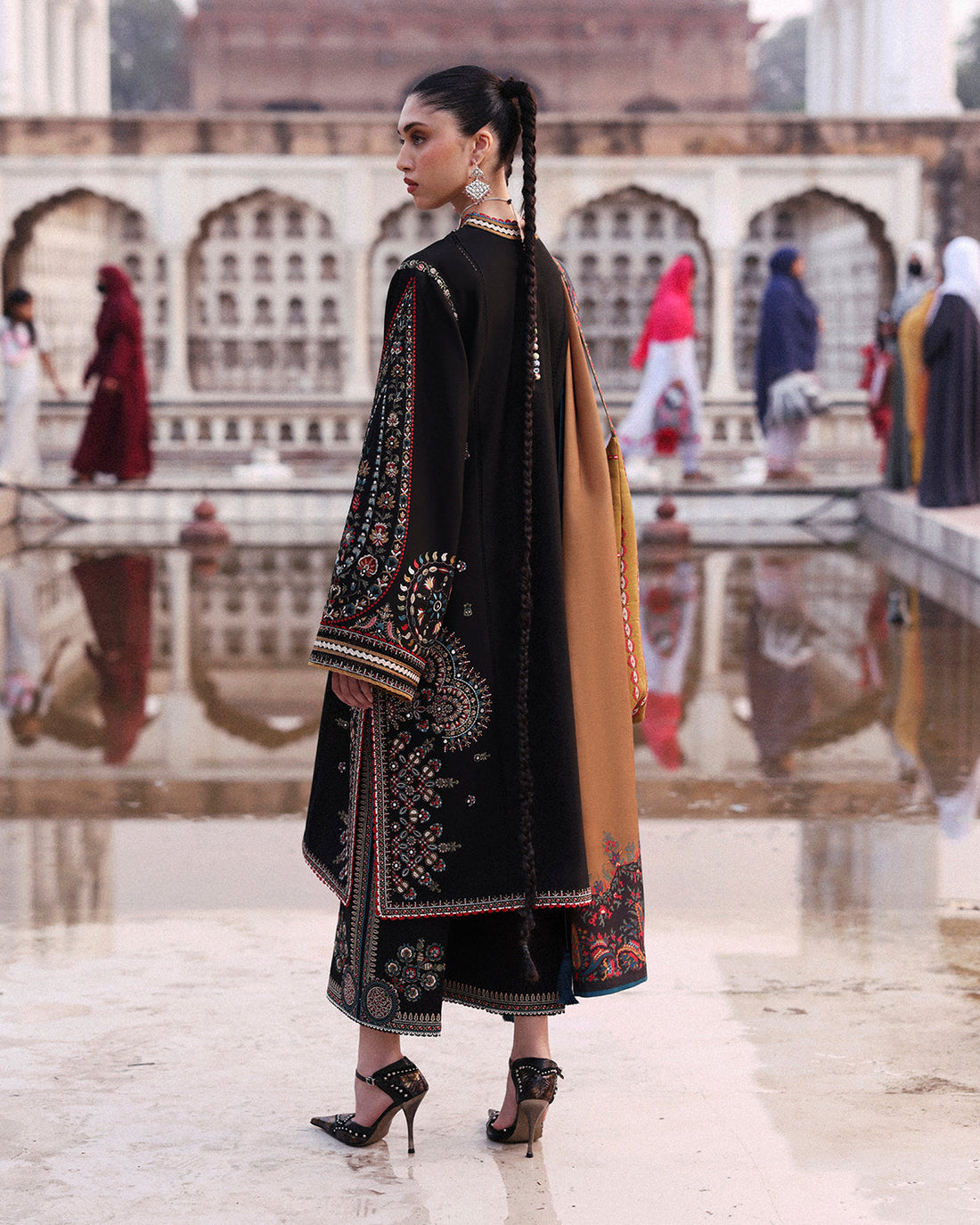 Jugnu | Khaddar 25 | Bejul - Official Jugnu stockist in UK - Sakeena London
