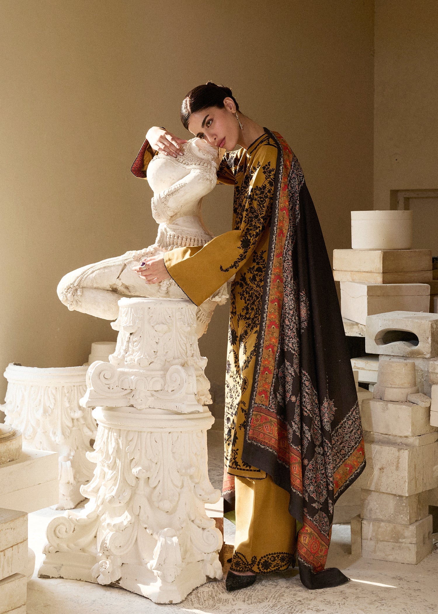 Hussain Rehar | Khaddar Pret 25 |MERI GOLD - Official Hussain Rehar stockist in UK - Sakeena London