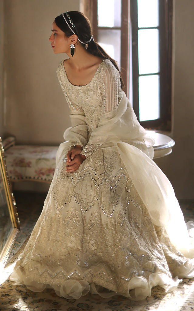 Threads and Motifs | Formal Dresses 24 | 7050 - Official Threads and Motifs stockist in UK - Sakeena London