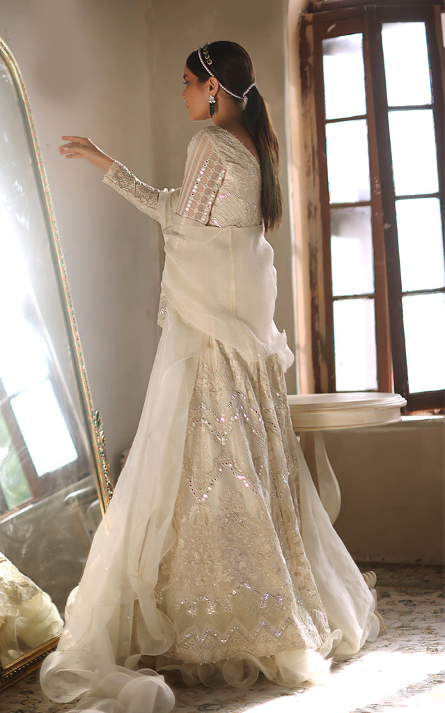 Threads and Motifs | Formal Dresses 24 | 7050 - Official Threads and Motifs stockist in UK - Sakeena London