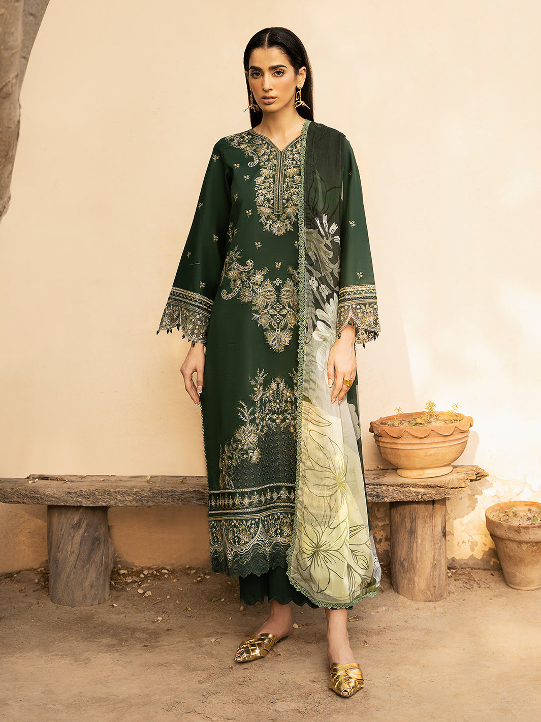 Izel | Dastak Luxury Lawn | ZAIB - Official Izel stockist in UK - Sakeena London