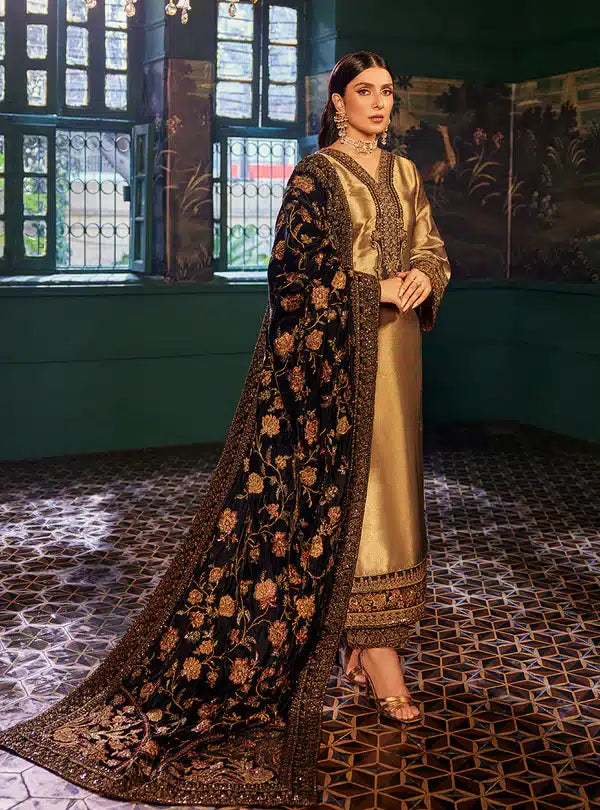 Zainab Chottani | Luxury Velvet Collection 23 | Maysa - Official Zainab Chottani stockist in UK - Sakeena London
