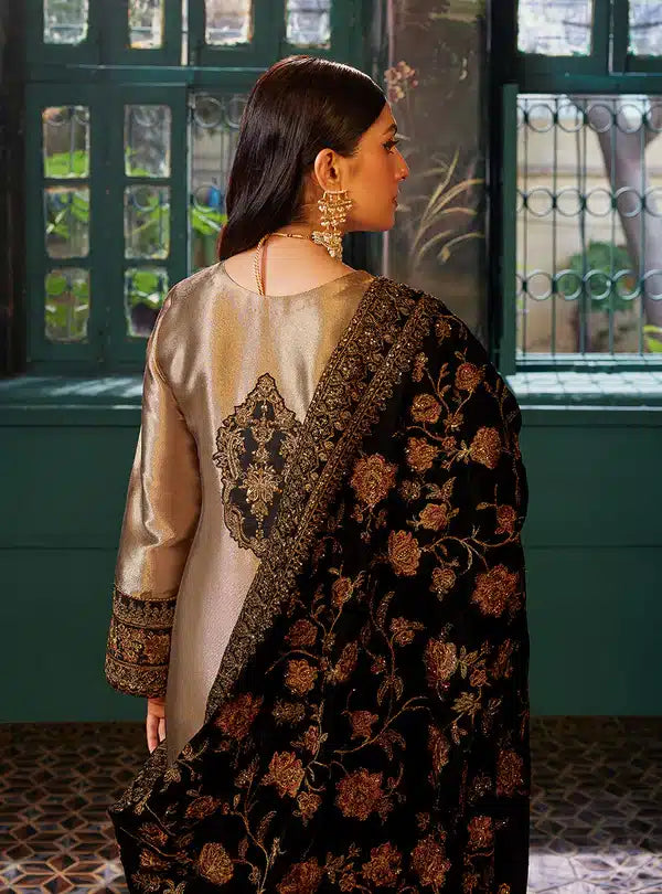 Zainab Chottani | Luxury Velvet Collection 23 | Maysa - Official Zainab Chottani stockist in UK - Sakeena London