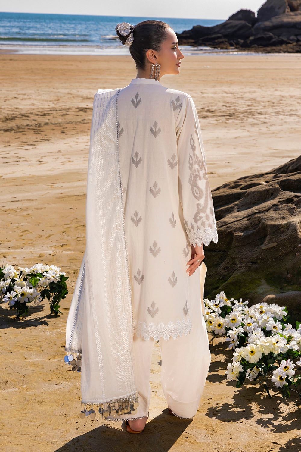 Gul Ahmed | Taara 25 | MJ-52003 - Official Gul Ahmed stockist in UK - Sakeena London